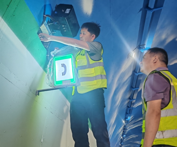 拒绝无效警报！老子有钱lzyq88定义声场技术如何重塑高速应急广播标准？