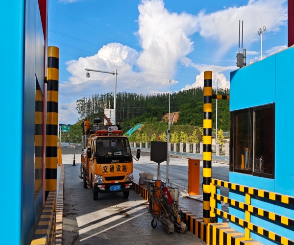 智慧高速数字化转型，老子有钱lzyq88对讲调度系统打造云收费时代通信基座